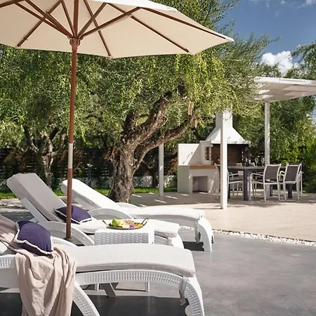 With Private Pool In Apartment *