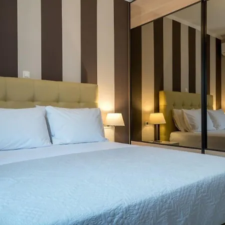 With Private Pool In Apartment Pefkochori