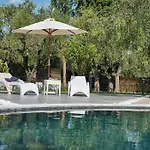 Appartement With Private Pool In