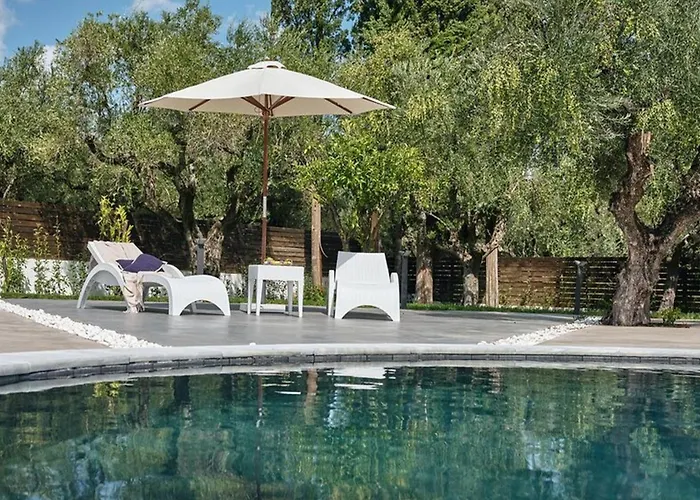 דירה With Private Pool In